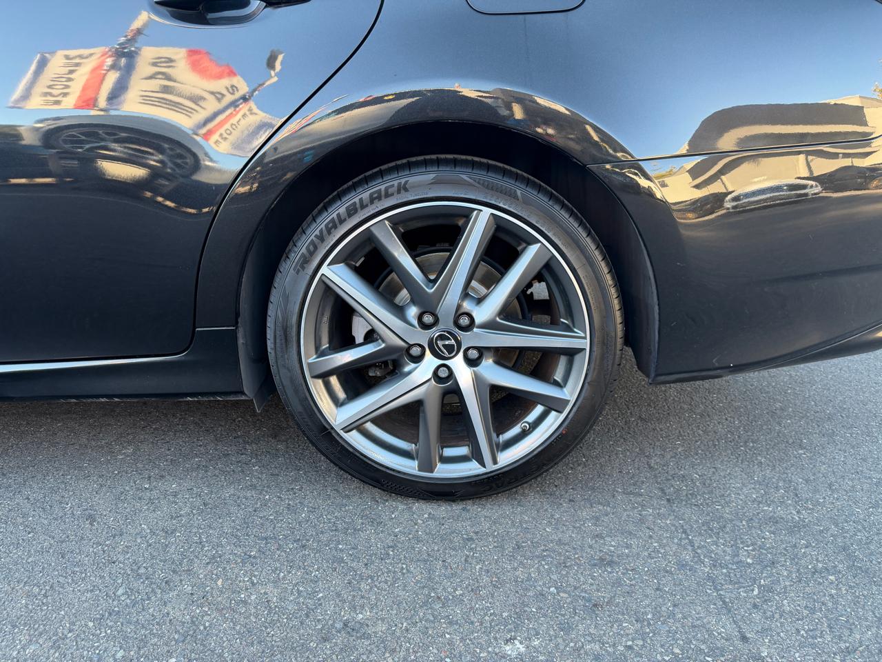 Lexus GS  2019