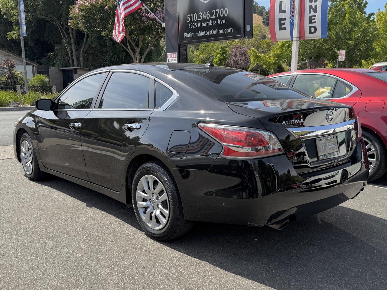 Nissan Altima  2015