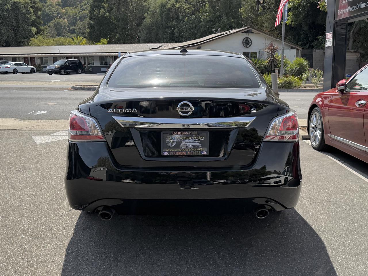 Nissan Altima  2015