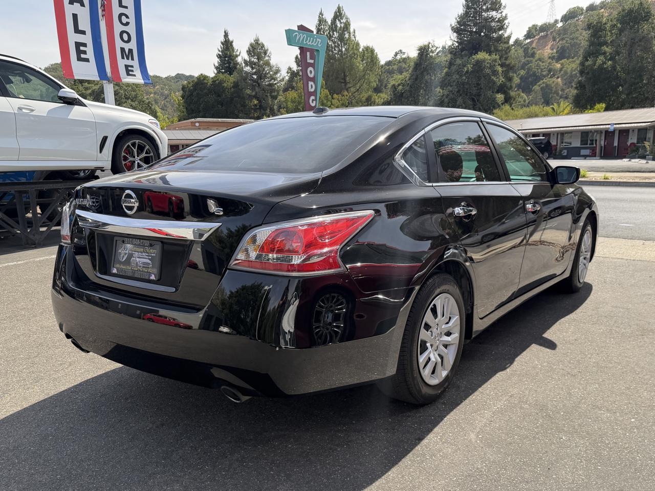 Nissan Altima  2015