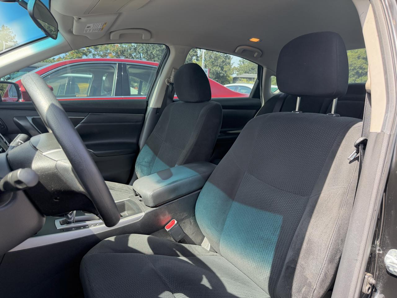 Nissan Altima  2015