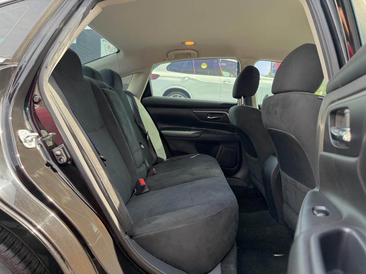 Nissan Altima  2015