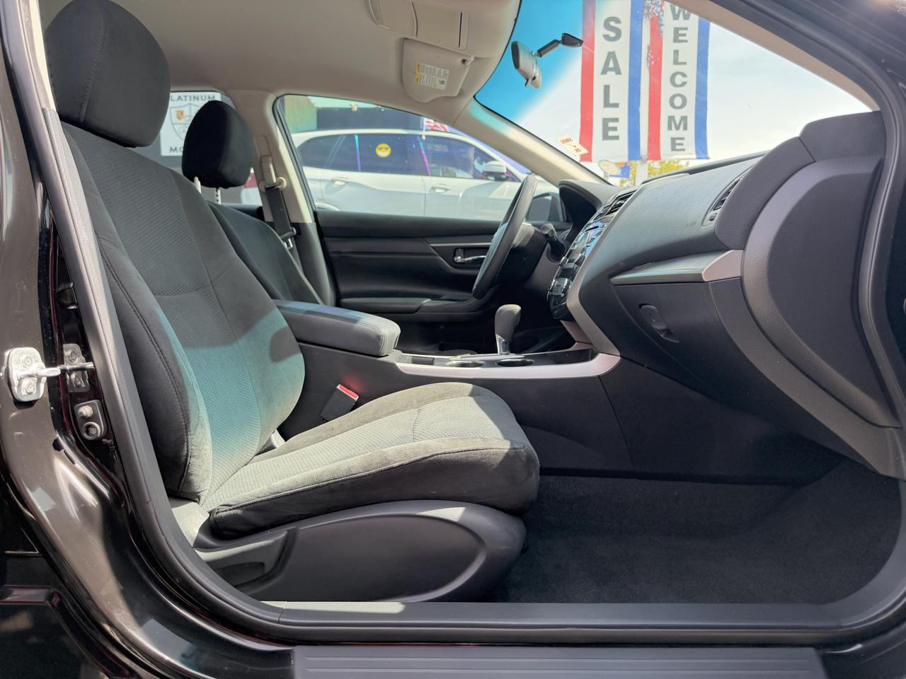 Nissan Altima  2015