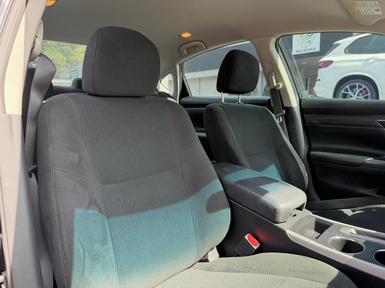Nissan Altima  2015