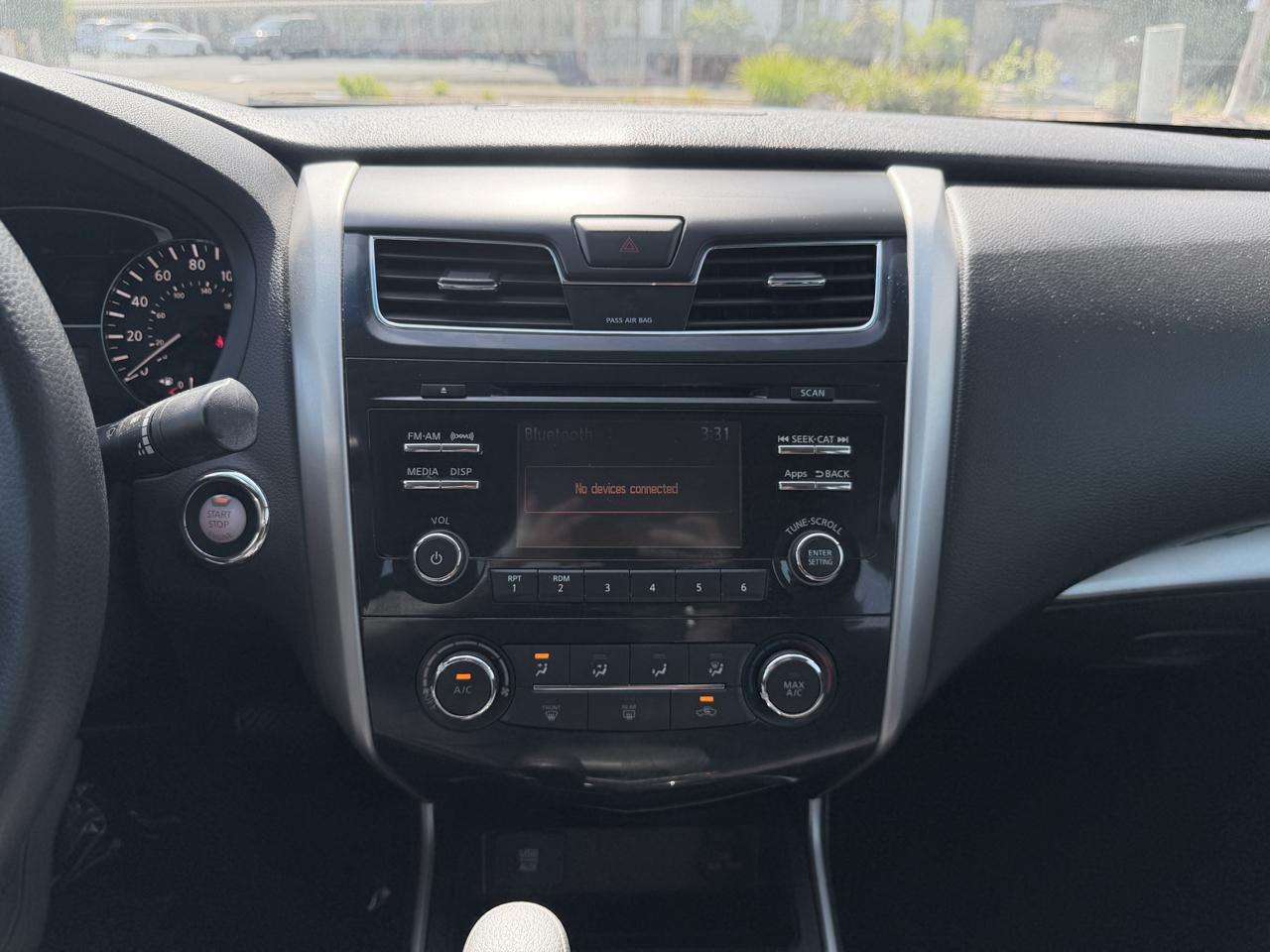 Nissan Altima  2015