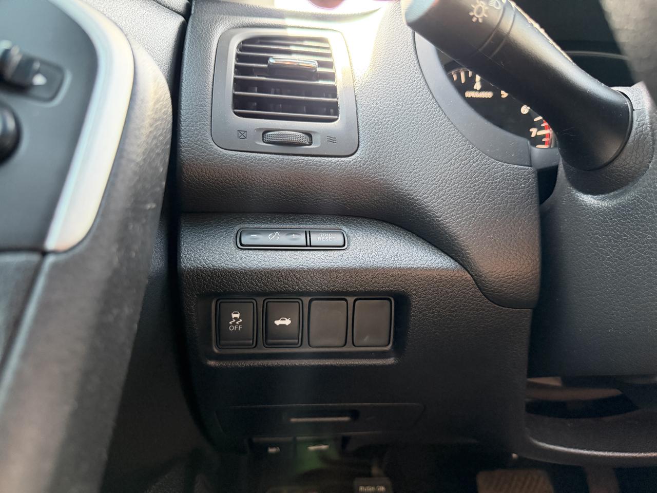 Nissan Altima  2015