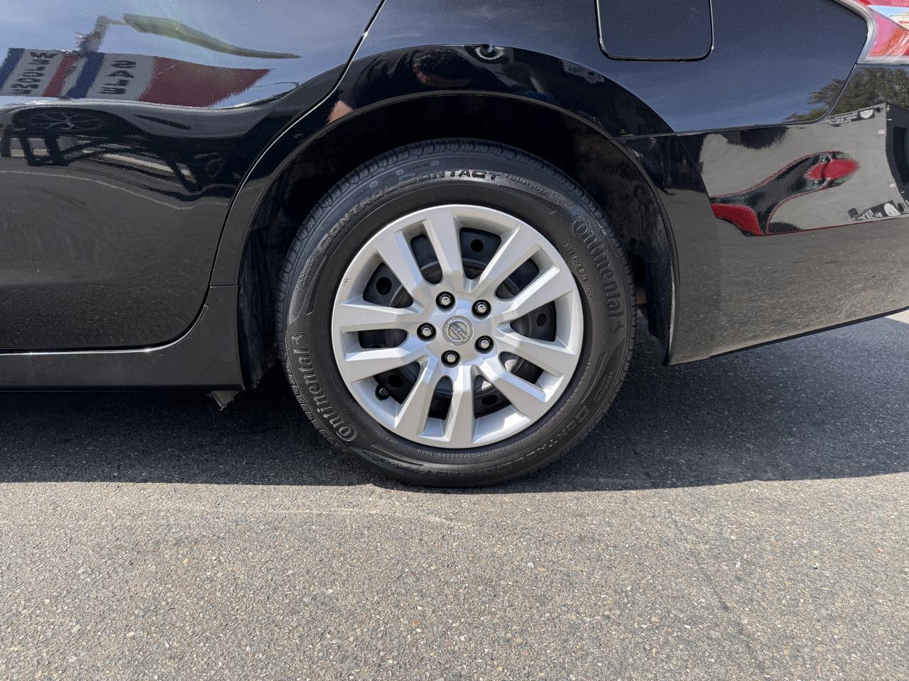Nissan Altima  2015