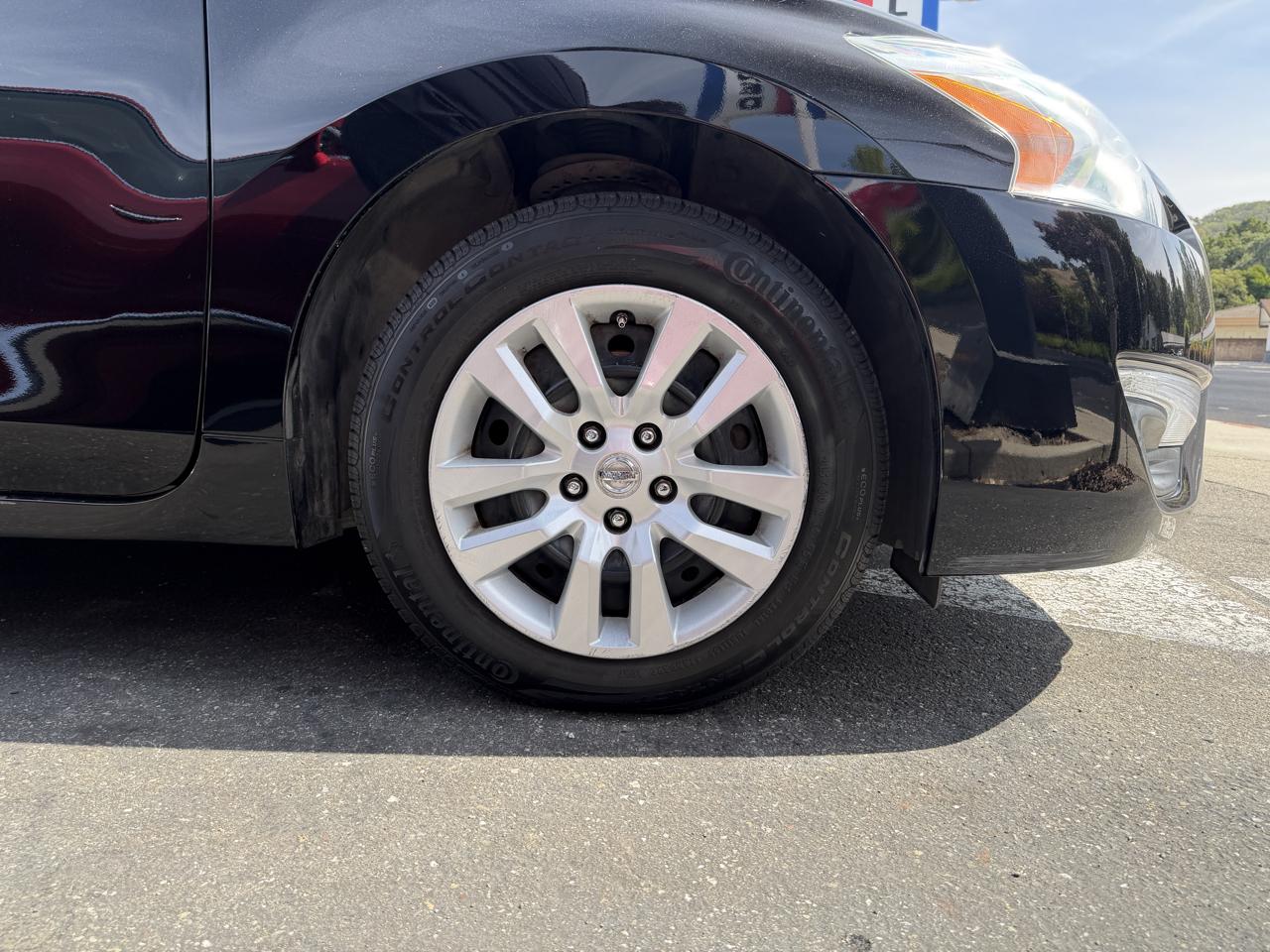 Nissan Altima  2015