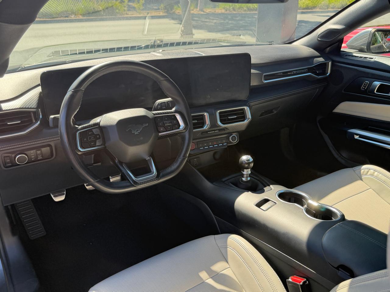 Ford Mustang  2025