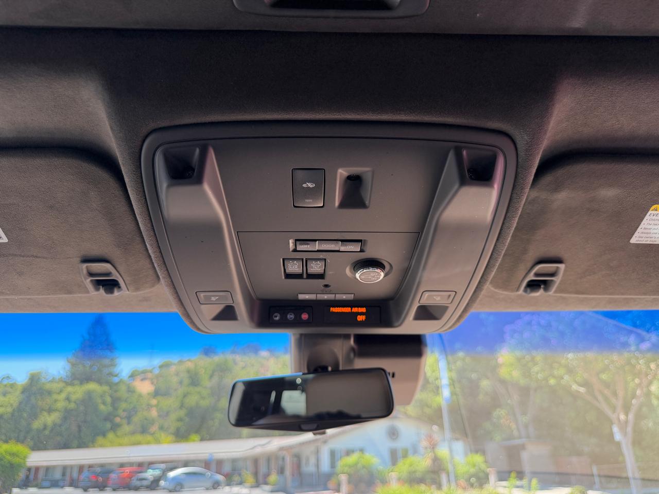 Cadillac Escalade ESV  2019