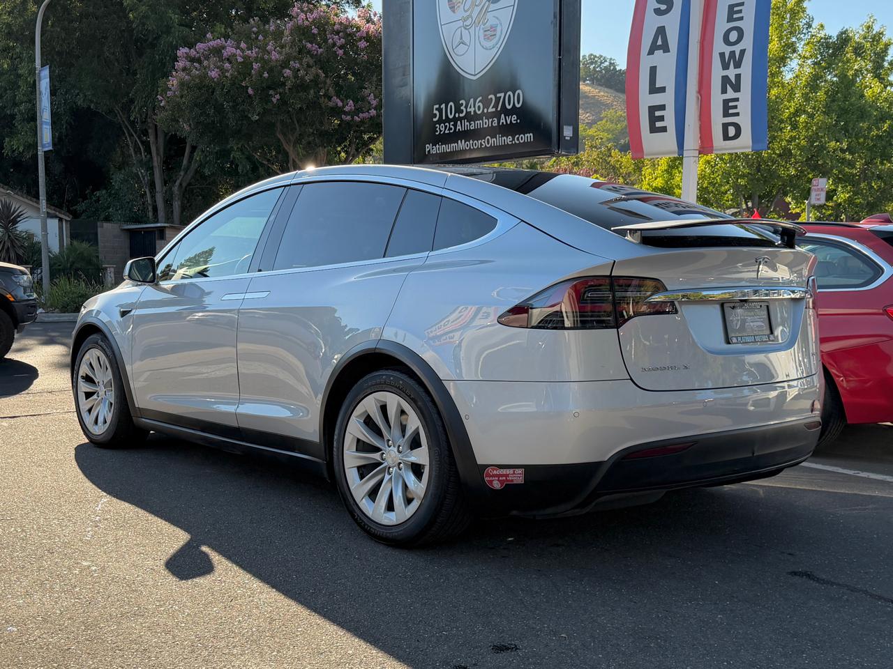 Tesla Model X  2018