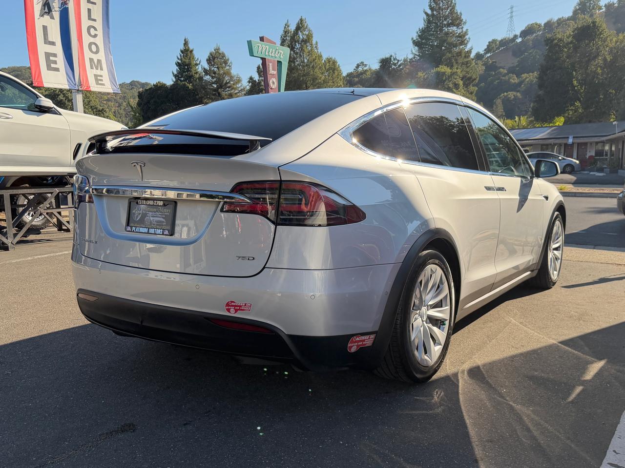 Tesla Model X  2018