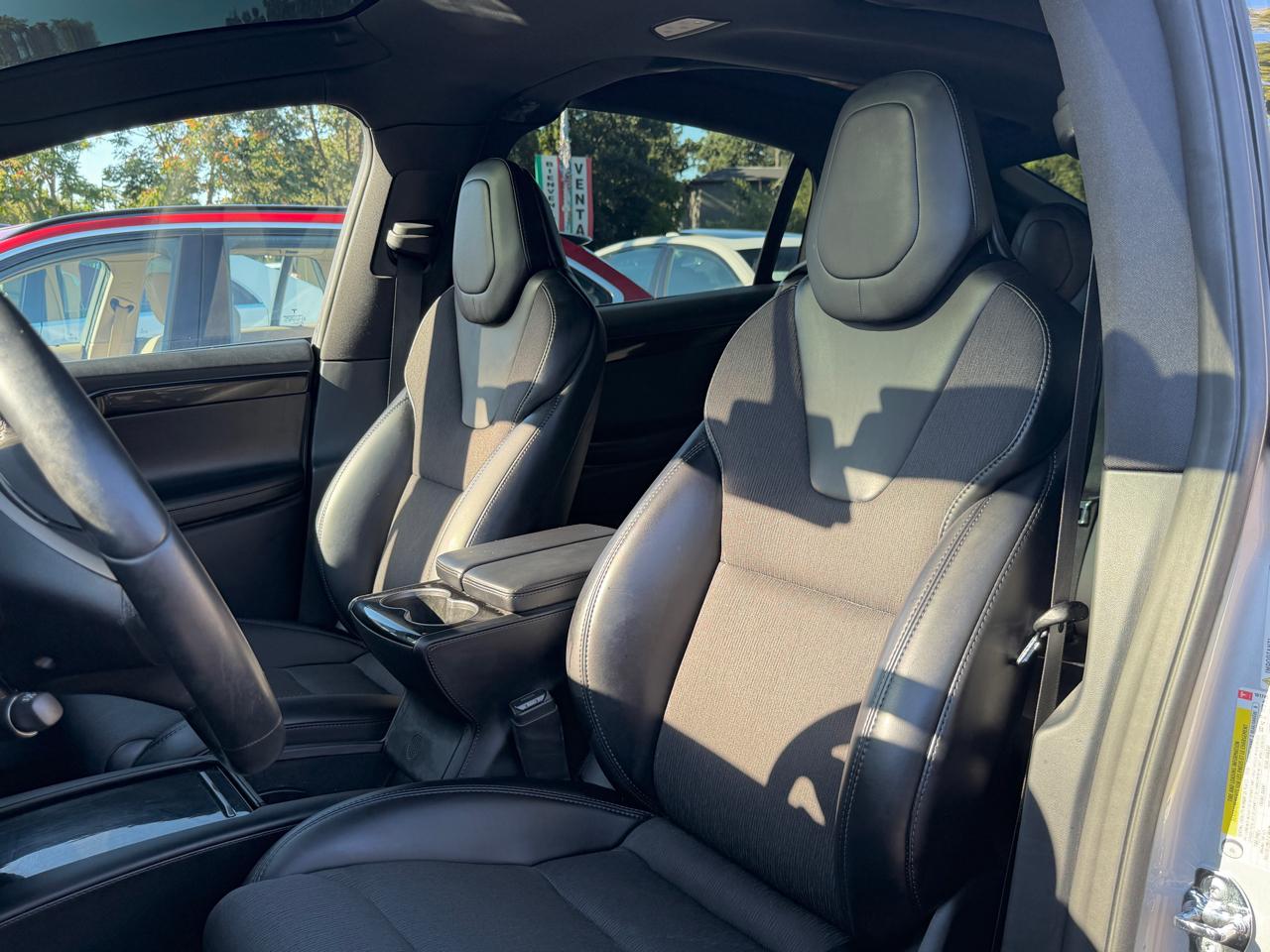 Tesla Model X  2018