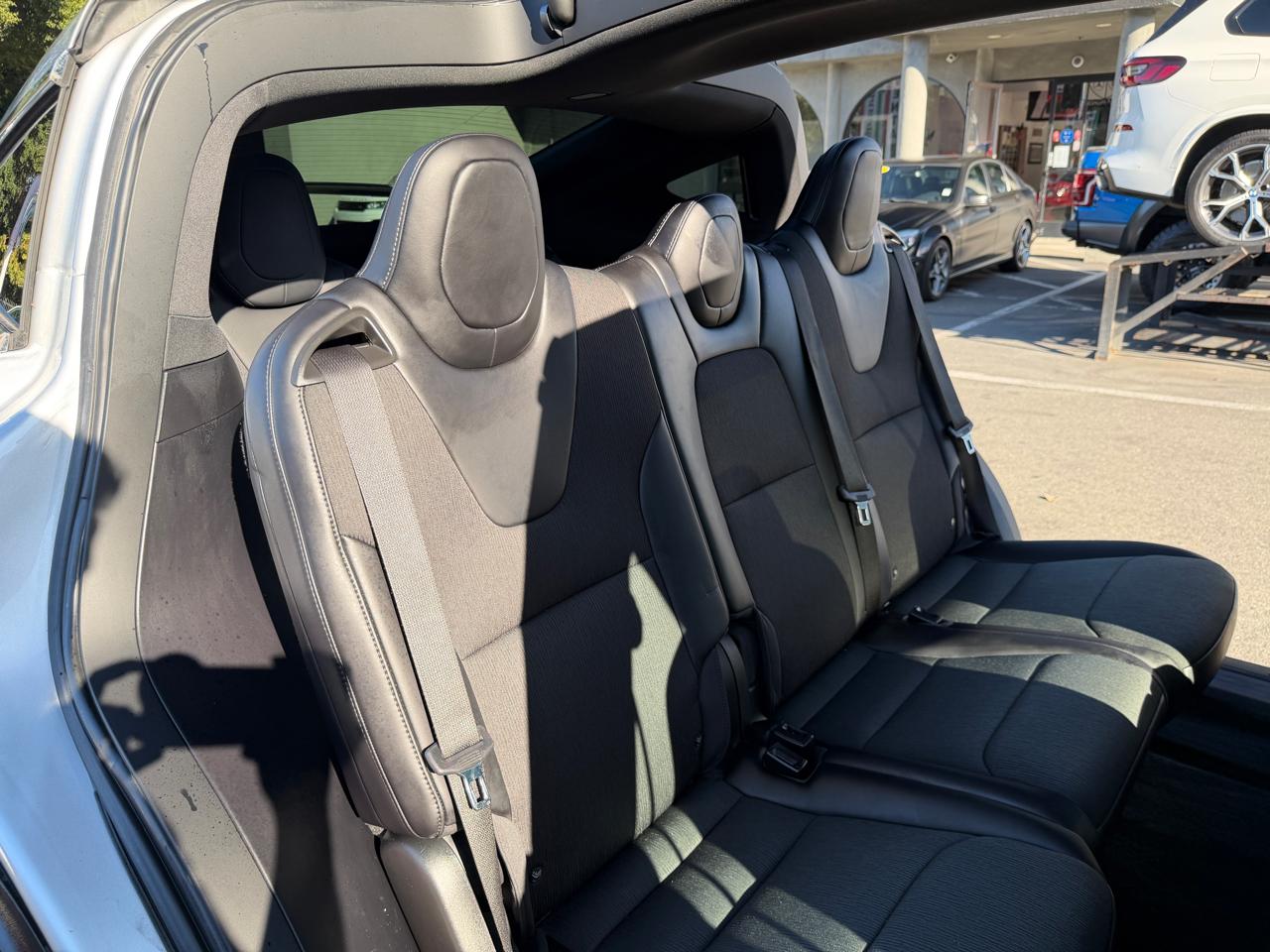 Tesla Model X  2018