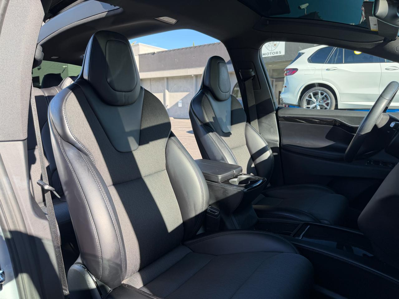Tesla Model X  2018