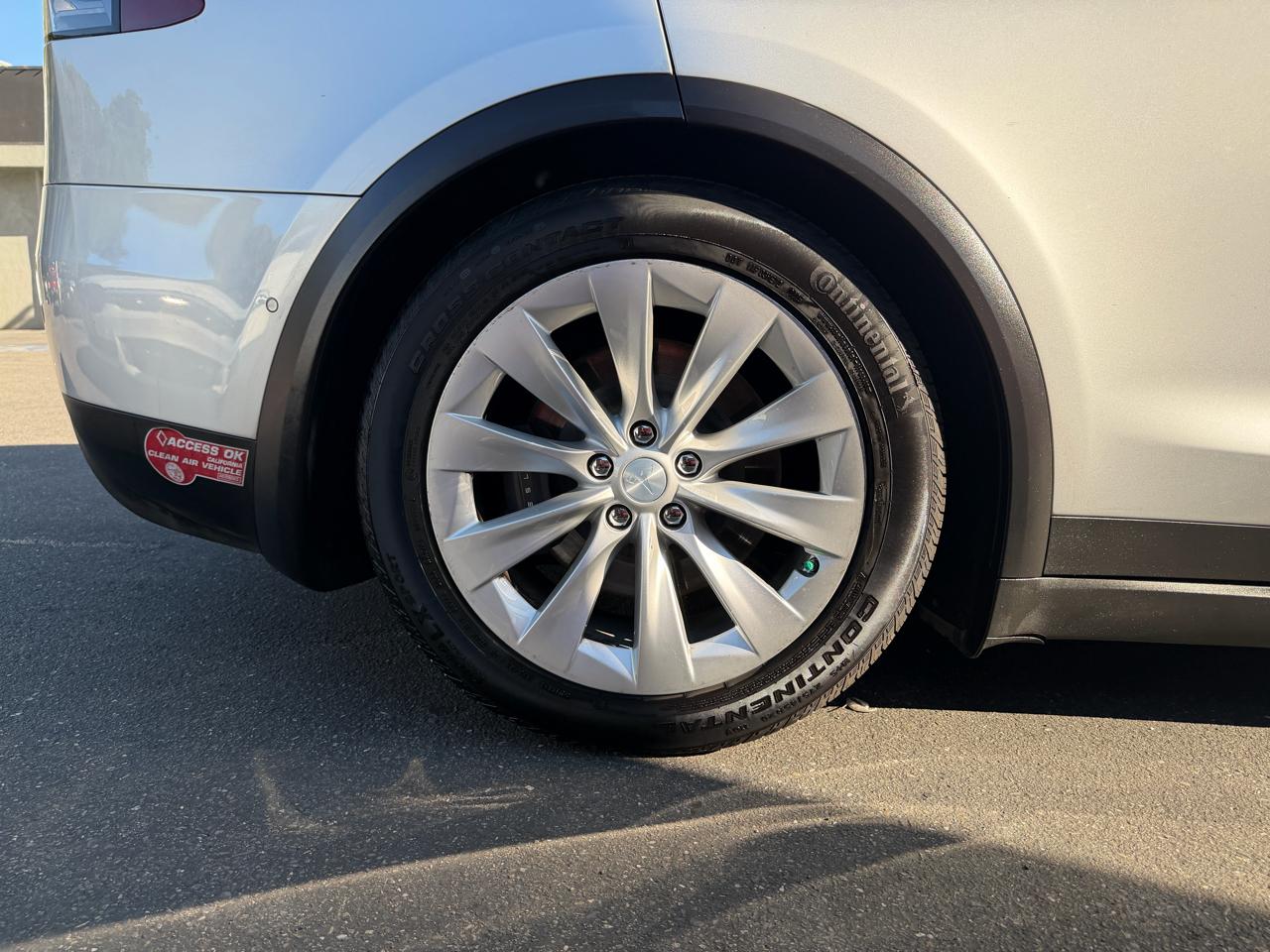 Tesla Model X  2018