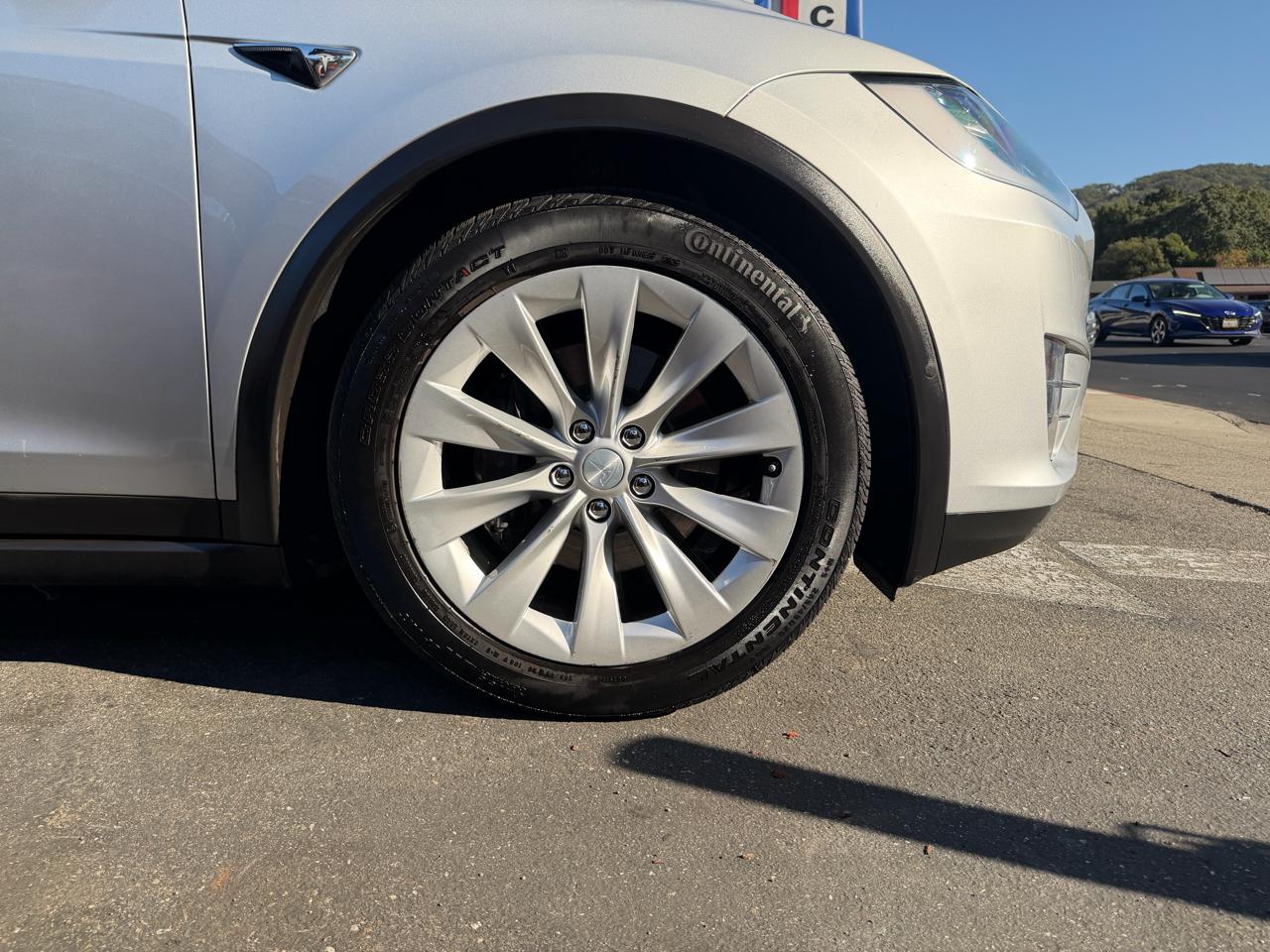 Tesla Model X  2018
