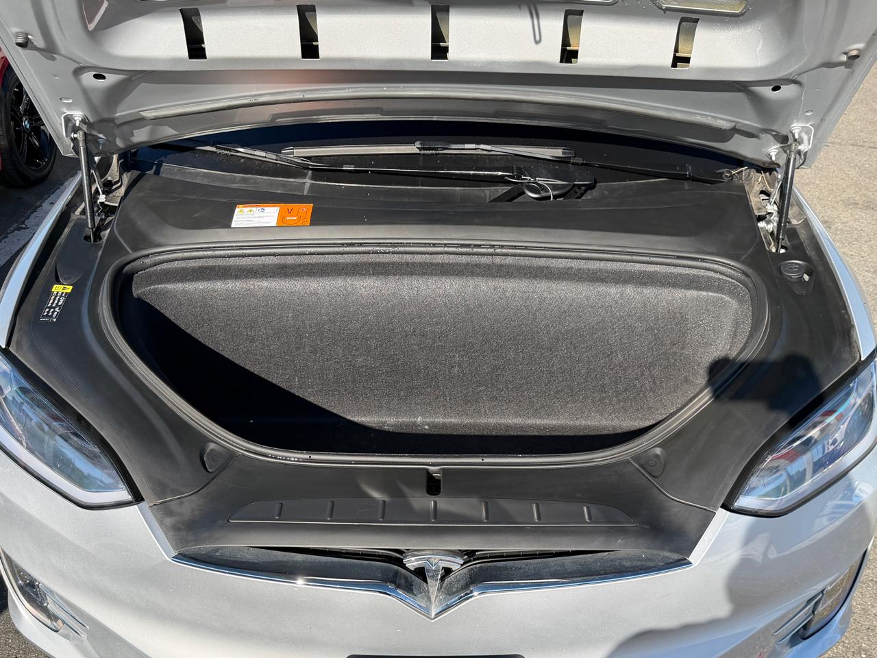 Tesla Model X  2018