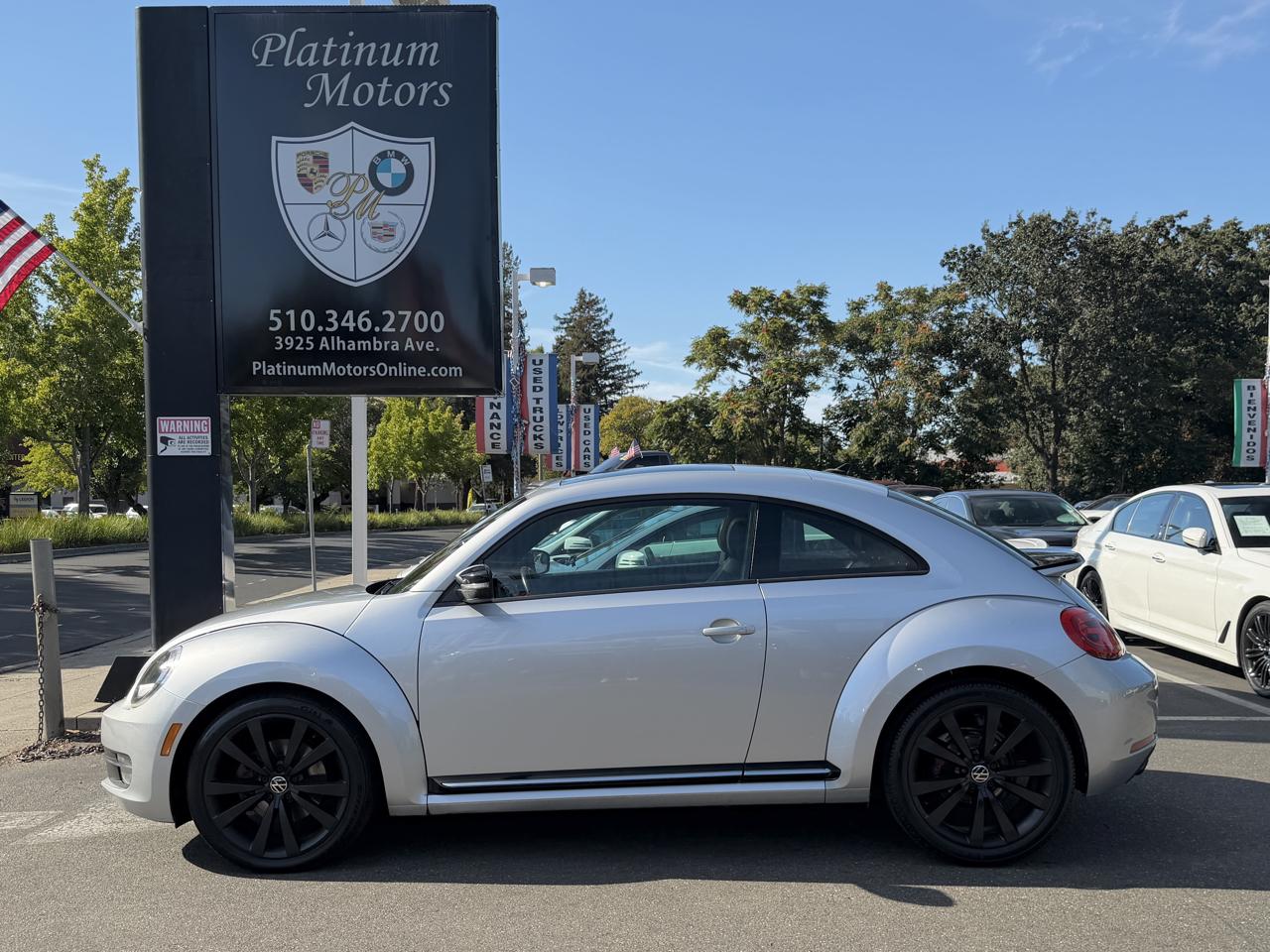 Volkswagen Beetle Coupe 2dr DSG 2.0T Turbo PZEV 2013