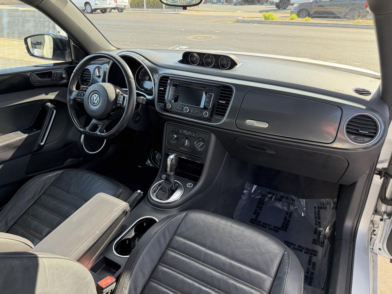 Volkswagen Beetle Coupe 2dr DSG 2.0T Turbo PZEV 2013