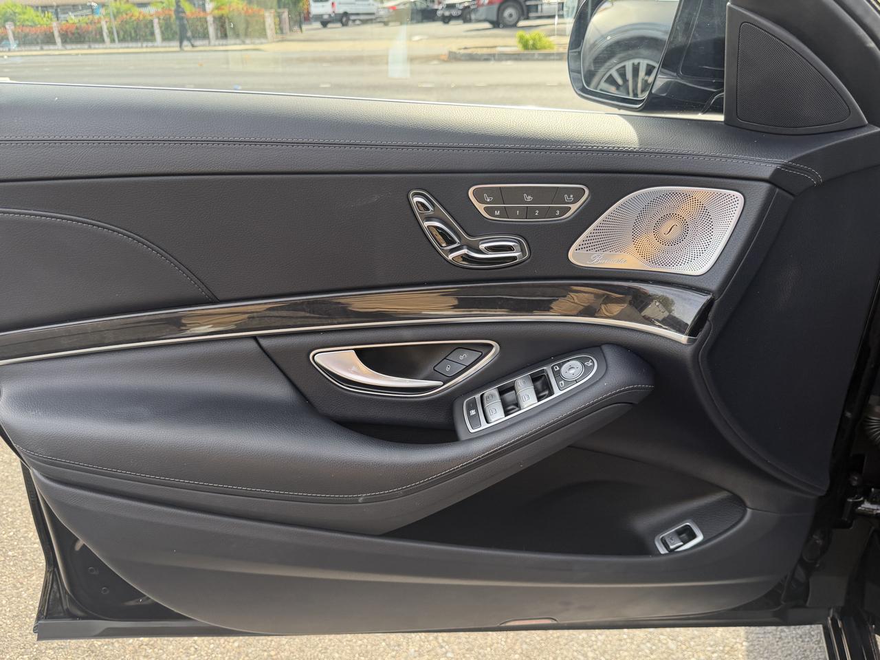 Mercedes-Benz S-Class  2019