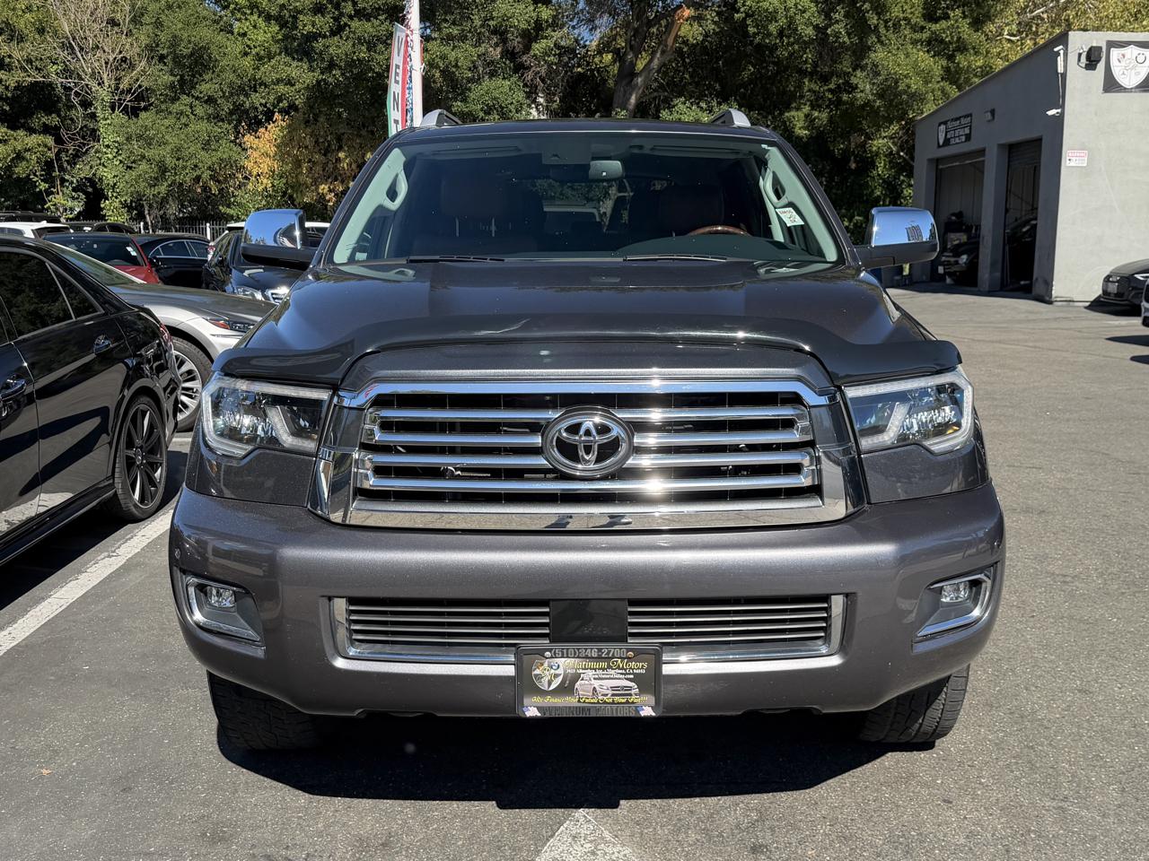 Toyota Sequoia  2021