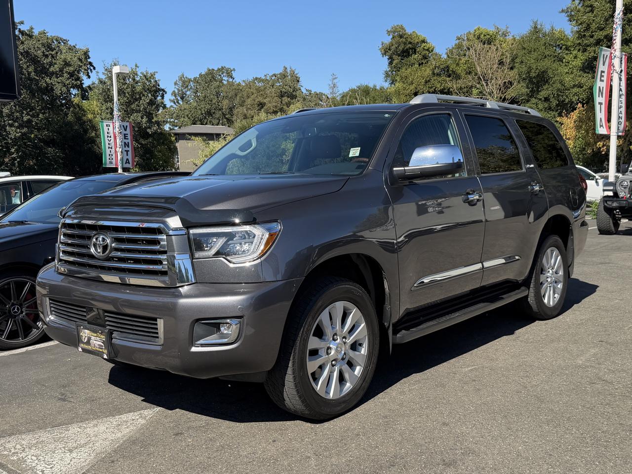 Toyota Sequoia  2021