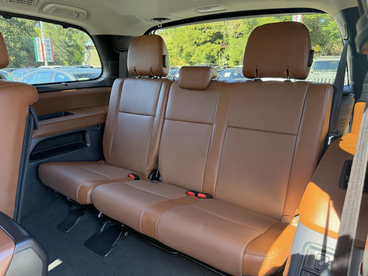 Toyota Sequoia  2021