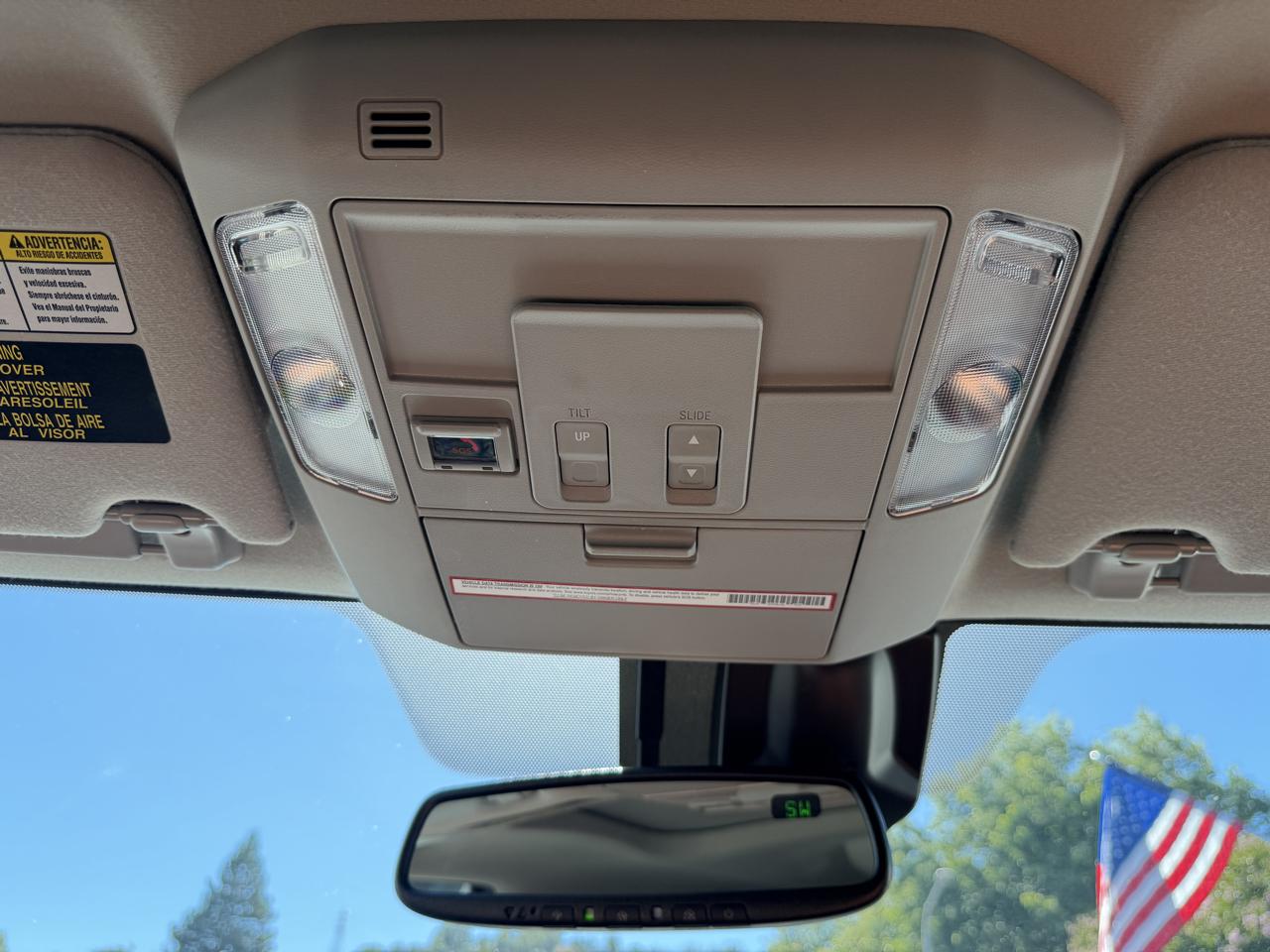 Toyota Sequoia  2021