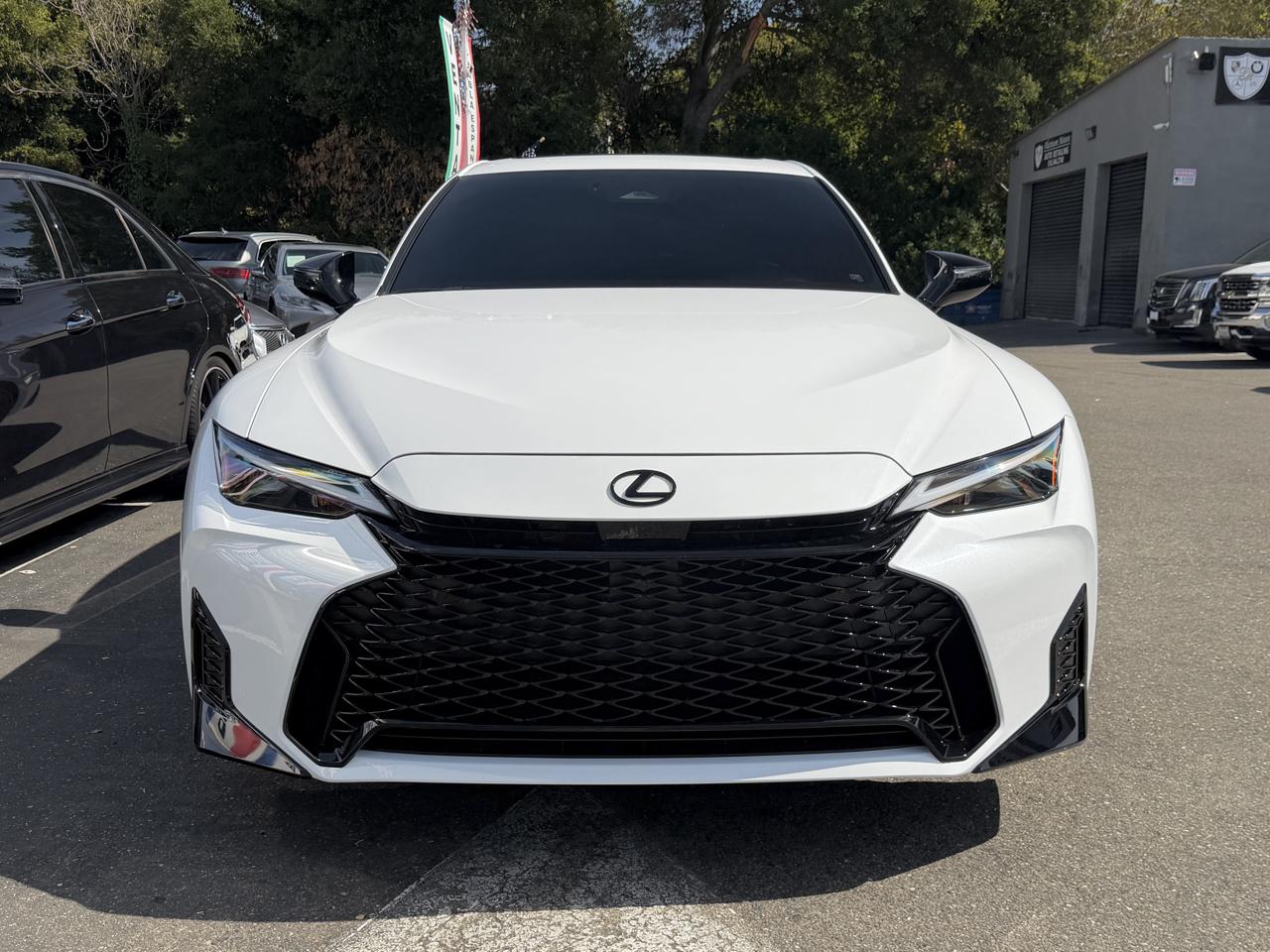 Lexus IS  2026