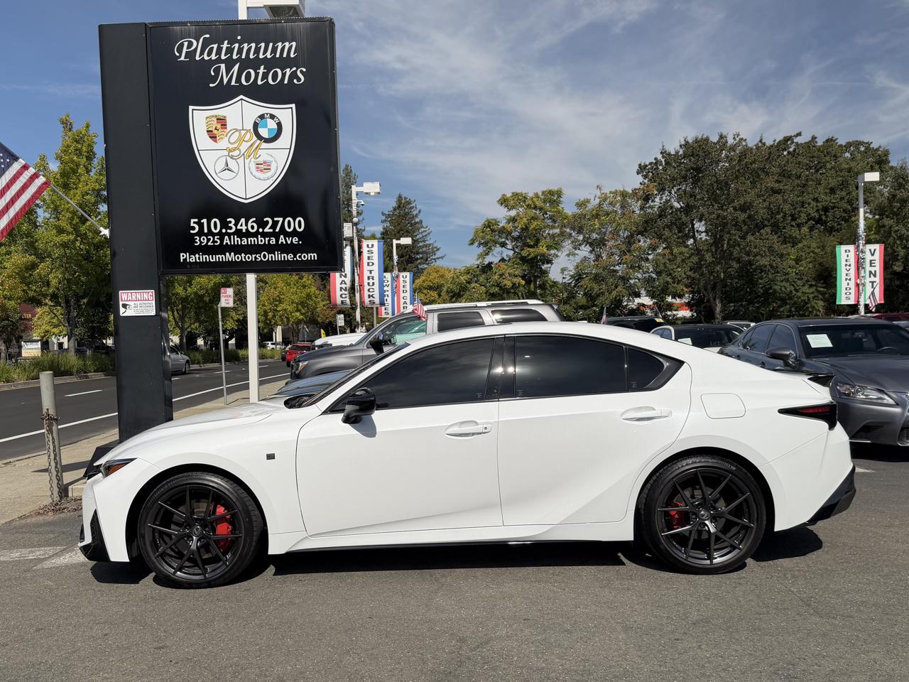 Lexus IS  2026