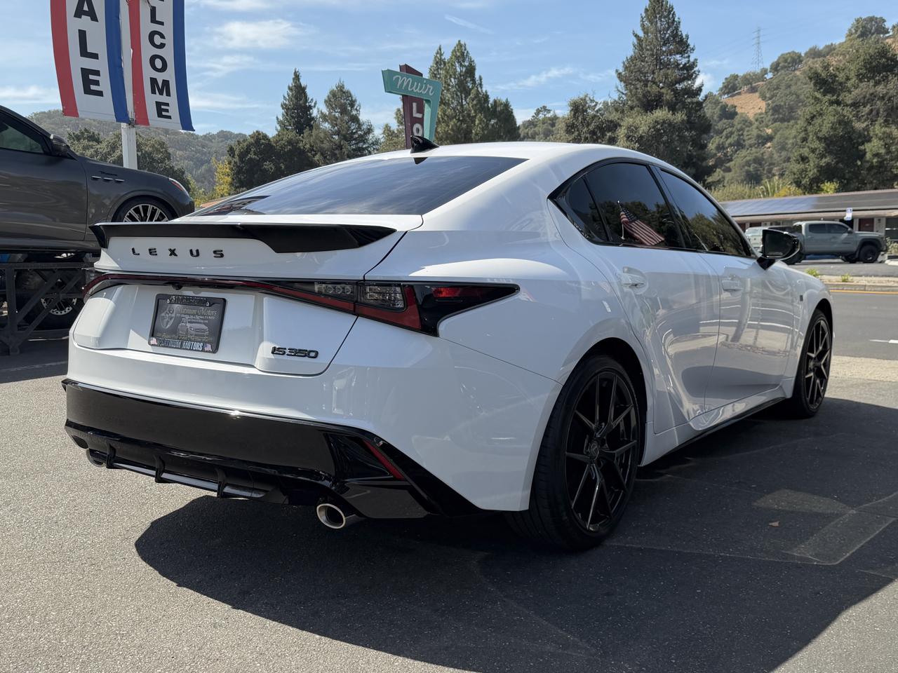 Lexus IS  2026