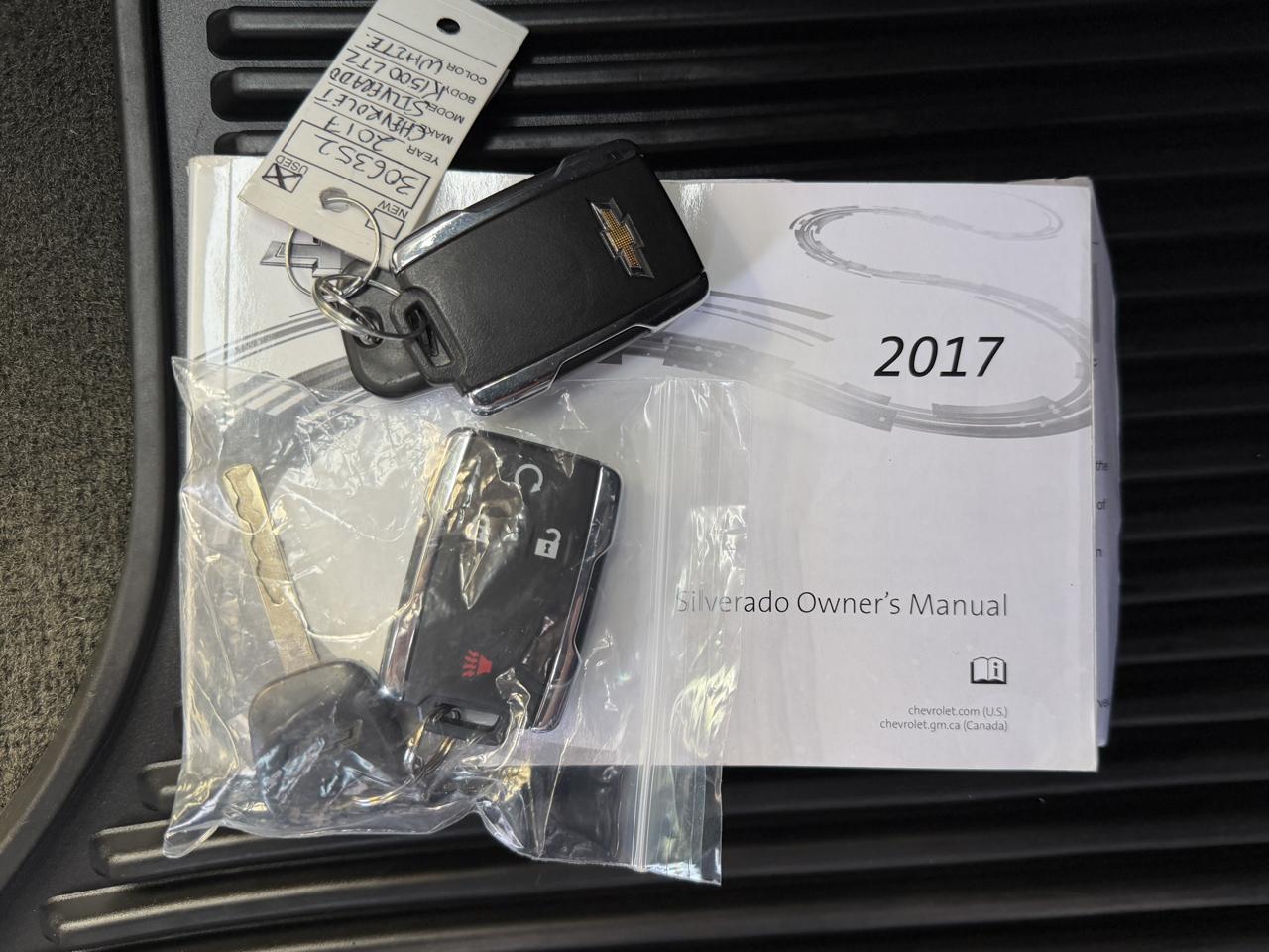 Chevrolet Silverado 1500 4WD Crew Cab 143.5" LTZ w/1LZ 2017