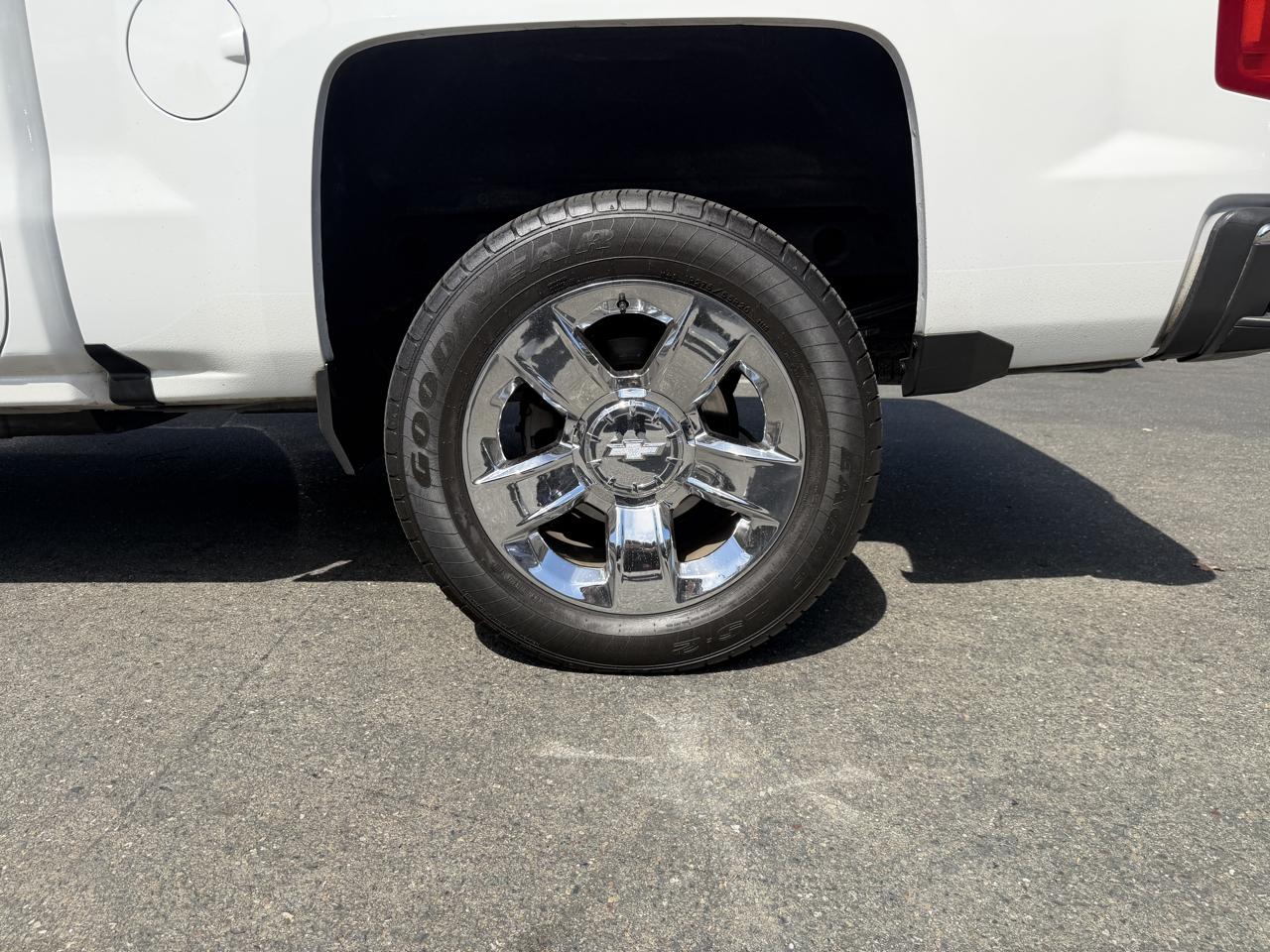 Chevrolet Silverado 1500 4WD Crew Cab 143.5" LTZ w/1LZ 2017