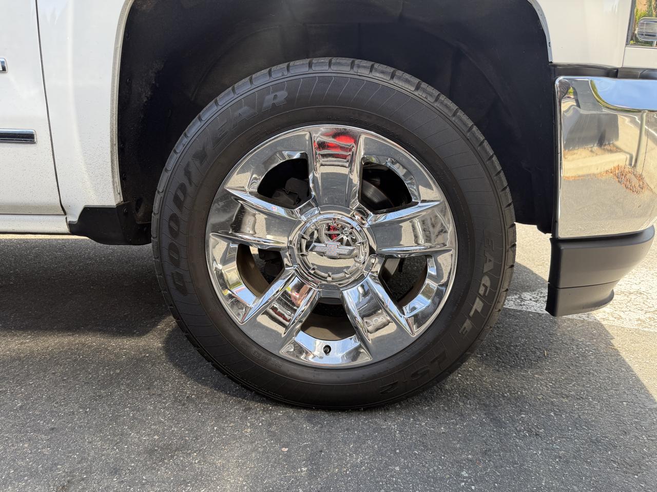 Chevrolet Silverado 1500 4WD Crew Cab 143.5" LTZ w/1LZ 2017