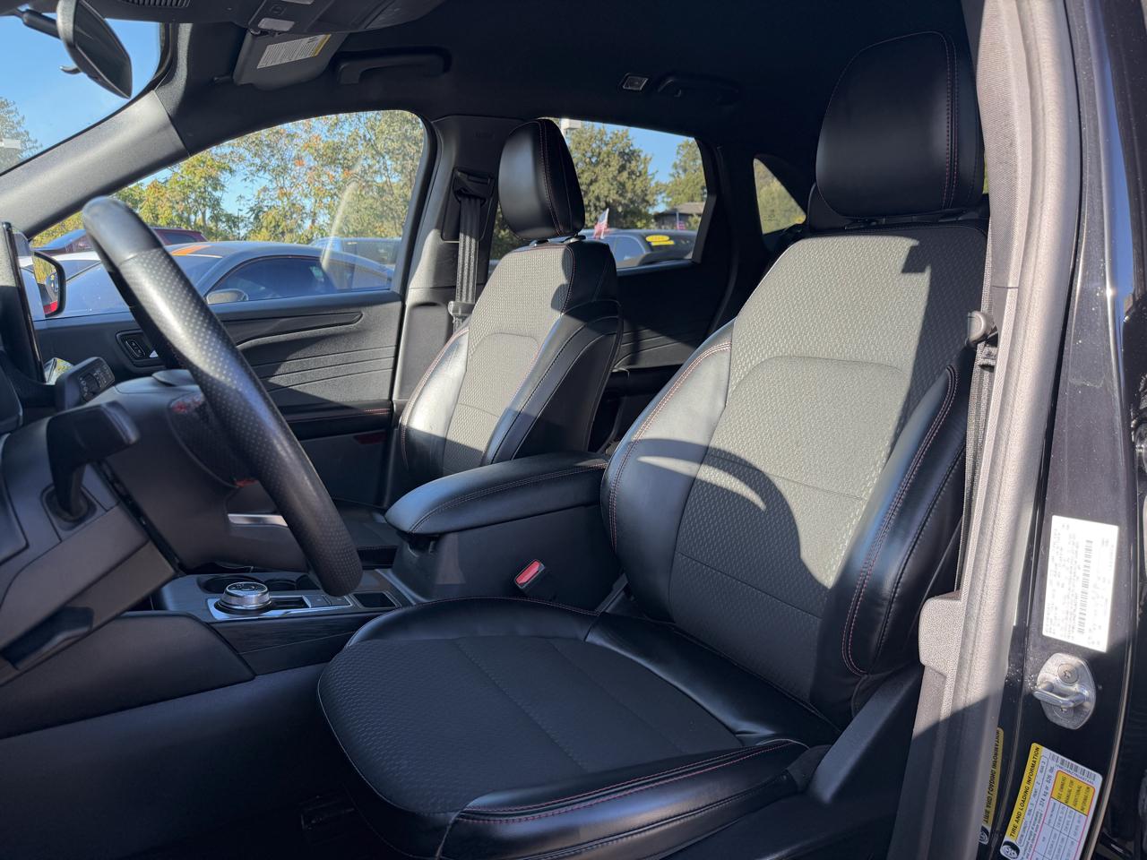 Ford Escape ST-Line Select  Hybrid AWD 2024