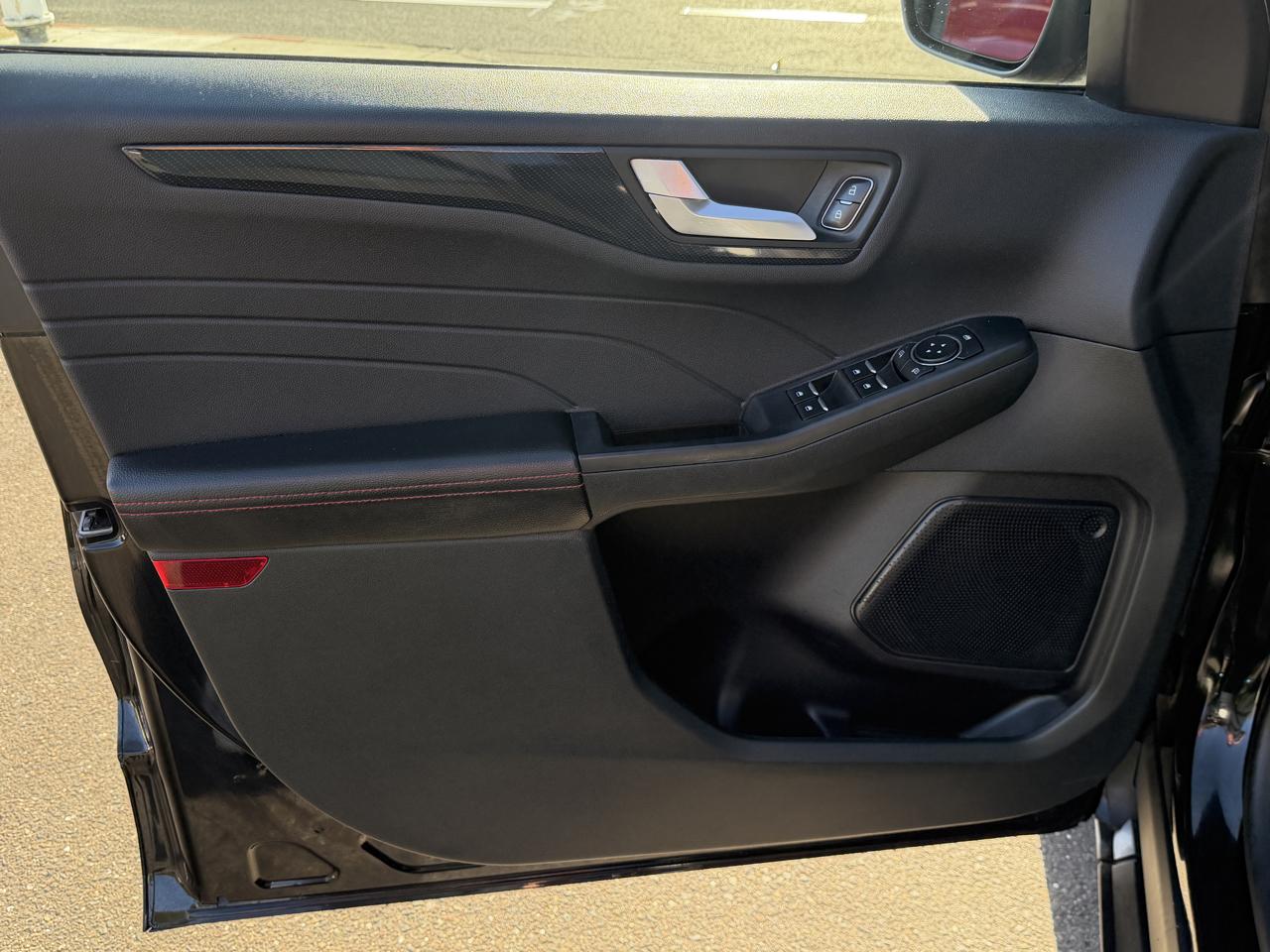 Ford Escape ST-Line Select  Hybrid AWD 2024