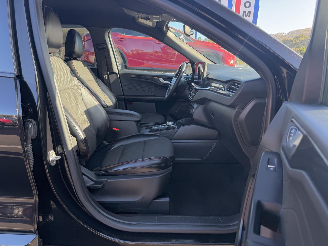 Ford Escape ST-Line Select  Hybrid AWD 2024