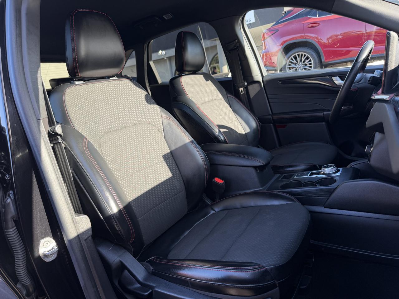 Ford Escape ST-Line Select  Hybrid AWD 2024