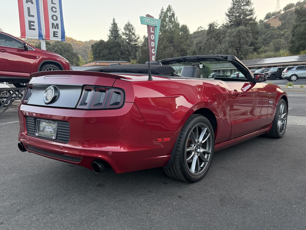 Ford Mustang  2013
