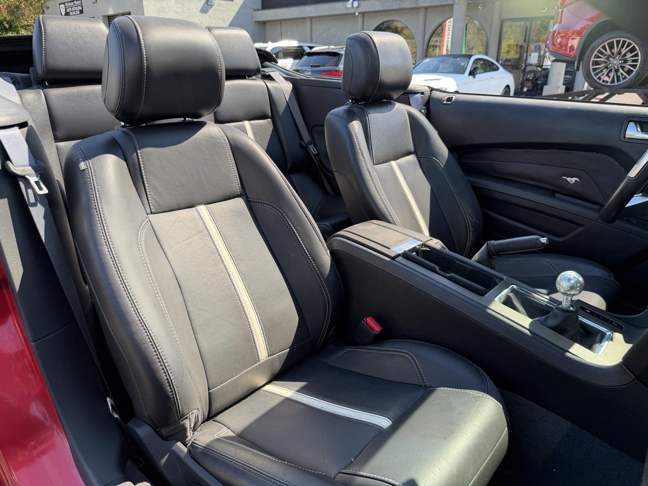 Ford Mustang  2013
