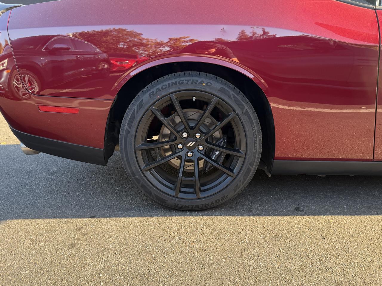 Dodge Challenger  2020
