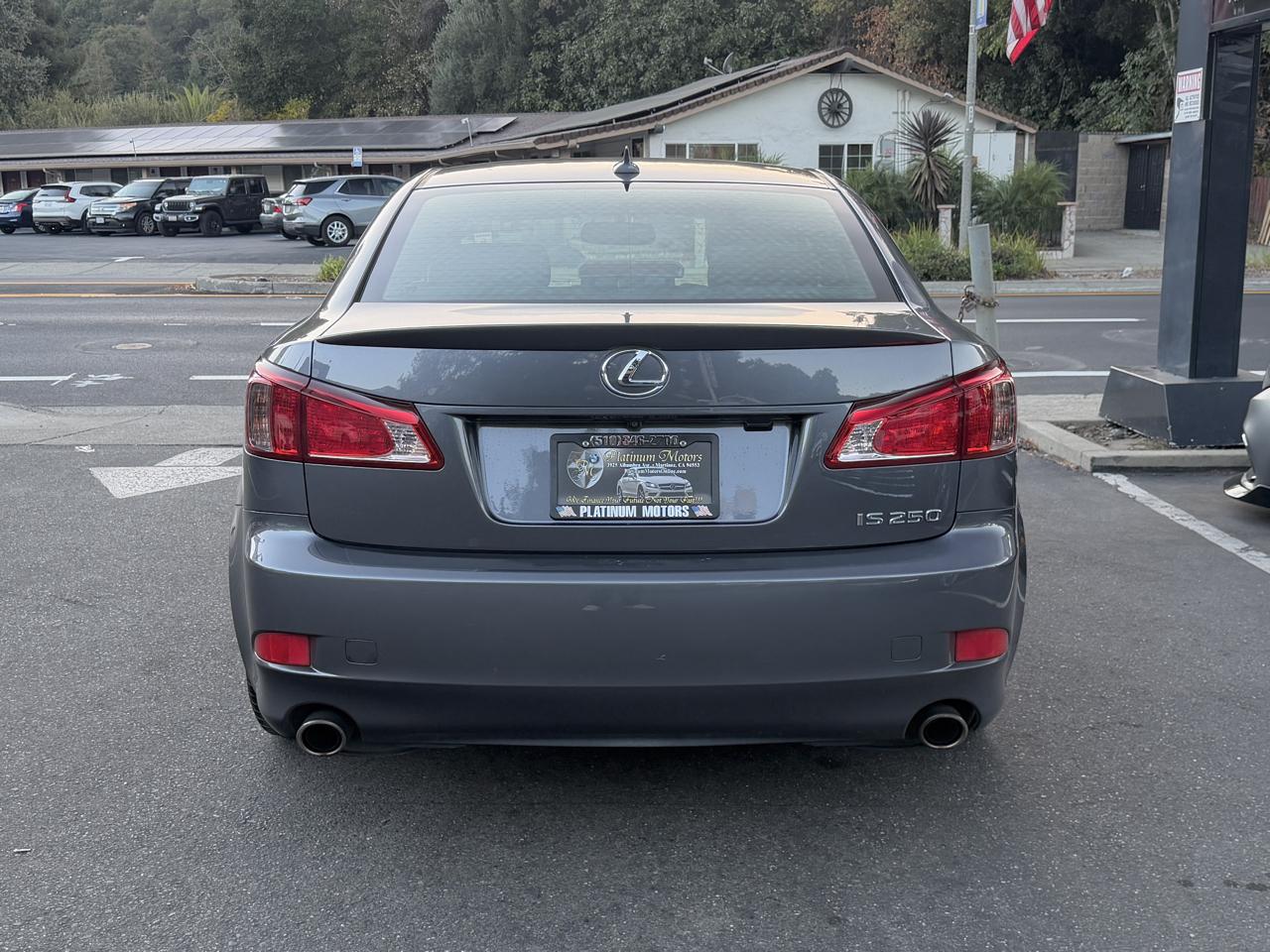 Lexus IS 250  2012
