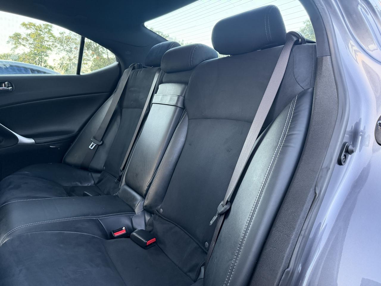 Lexus IS 250  2012