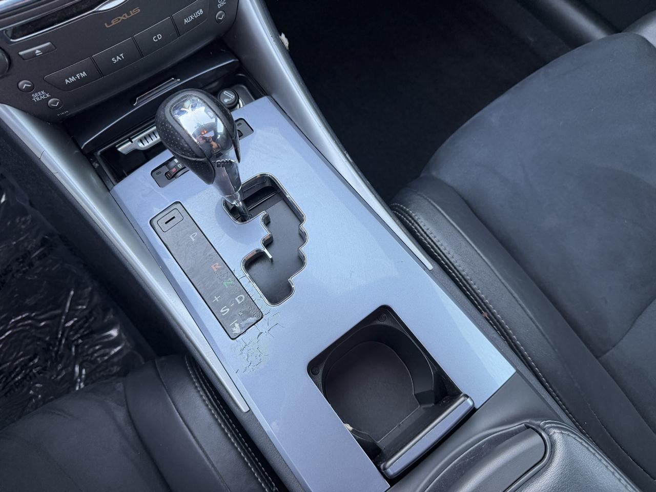 Lexus IS 250  2012