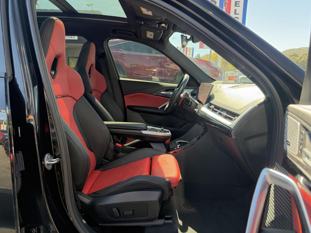 BMW X1  2024