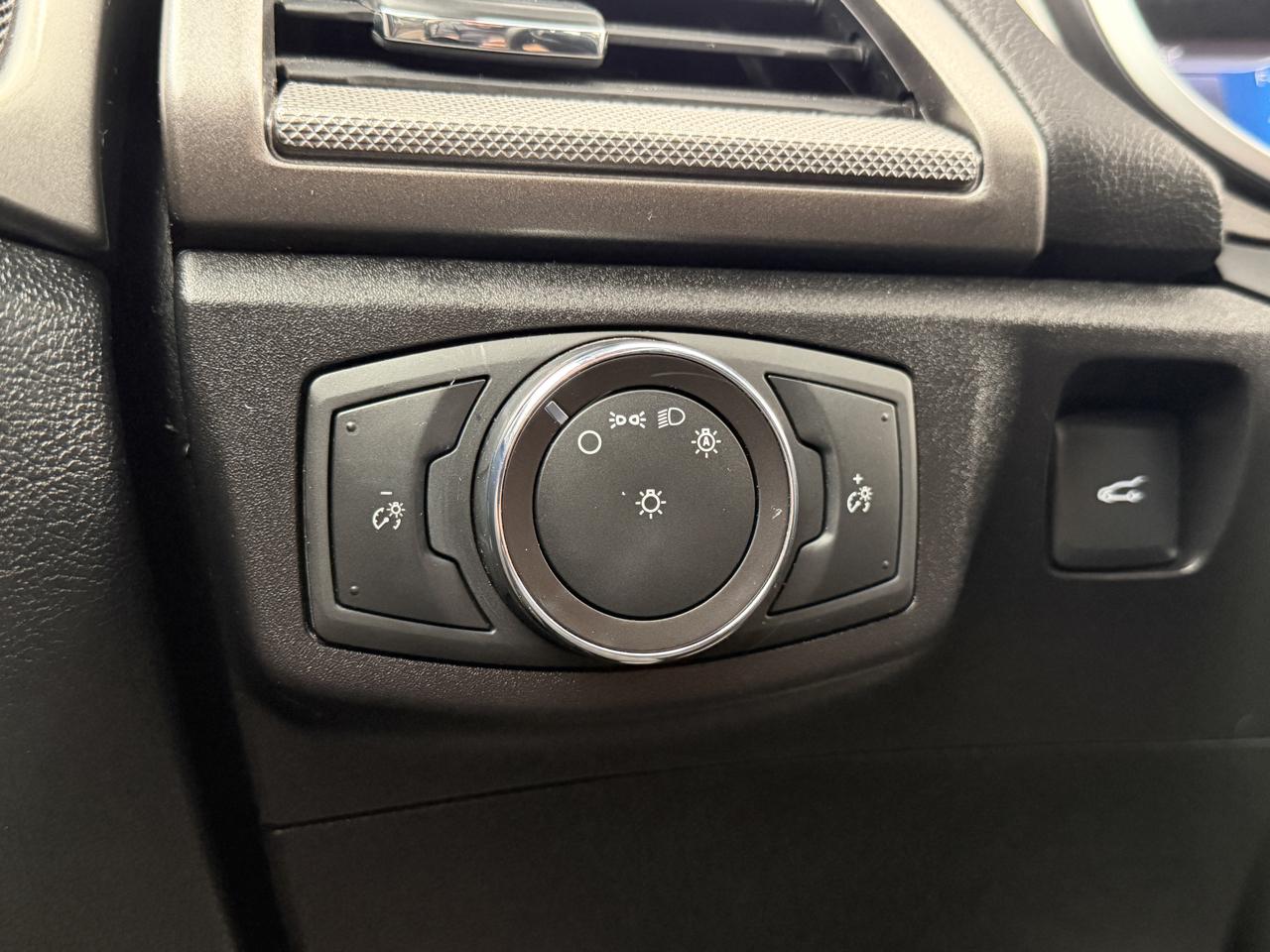 Ford Fusion Hybrid  2018