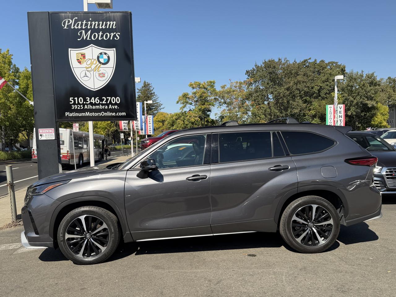 Toyota Highlander  2021