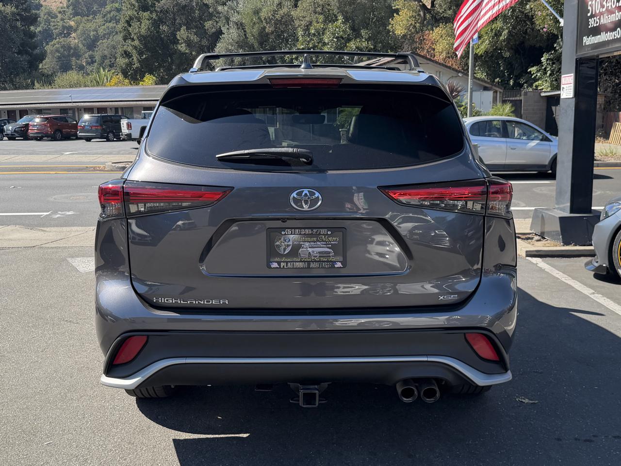 Toyota Highlander  2021