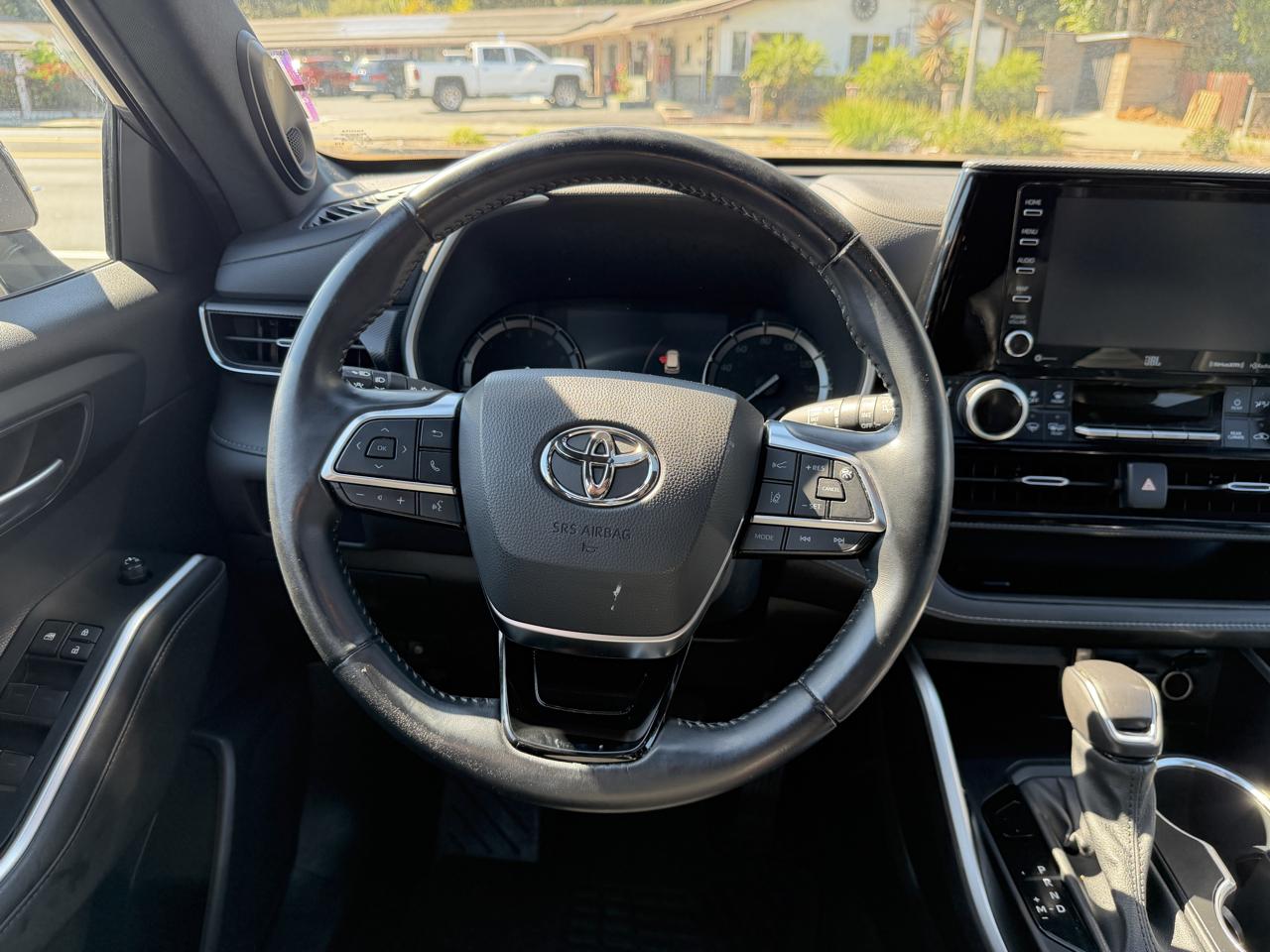 Toyota Highlander  2021